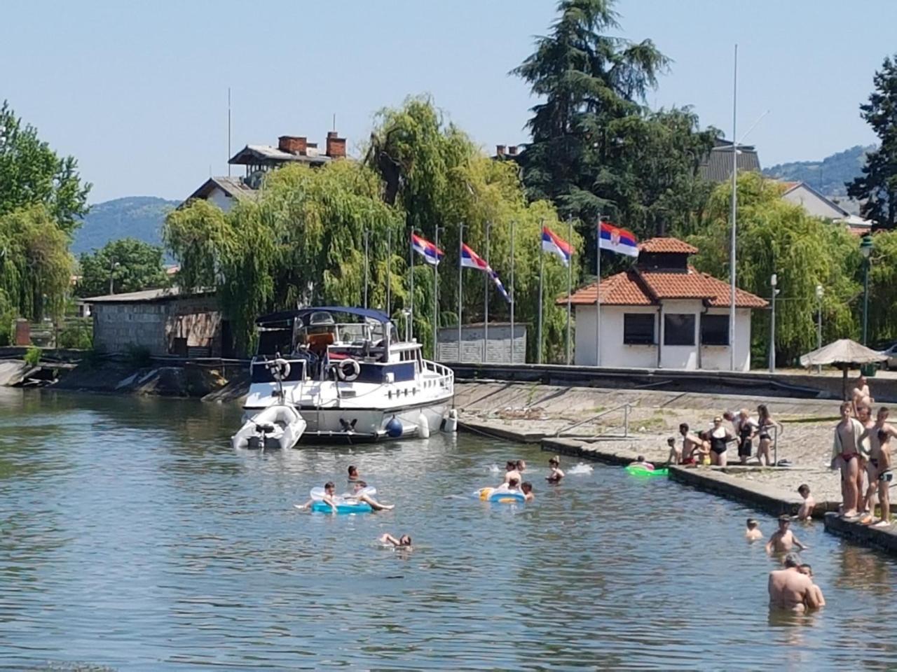 Nena&Rale Rooms Donji Milanovac Buitenkant foto